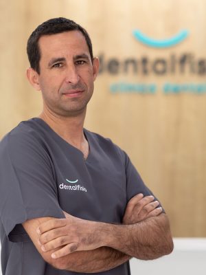 Cirugía implantología Juan Galves