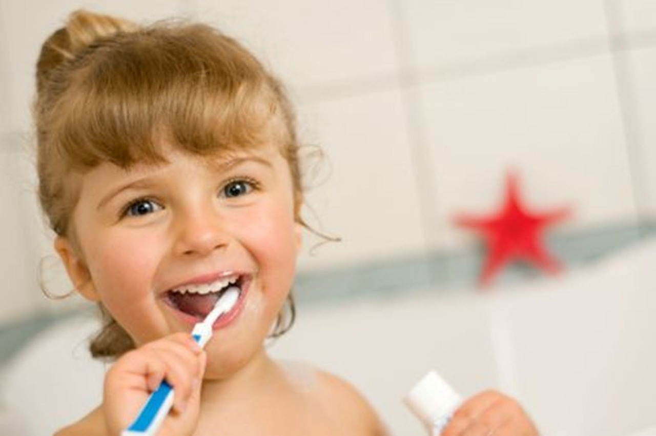 cepillado de dientes niños